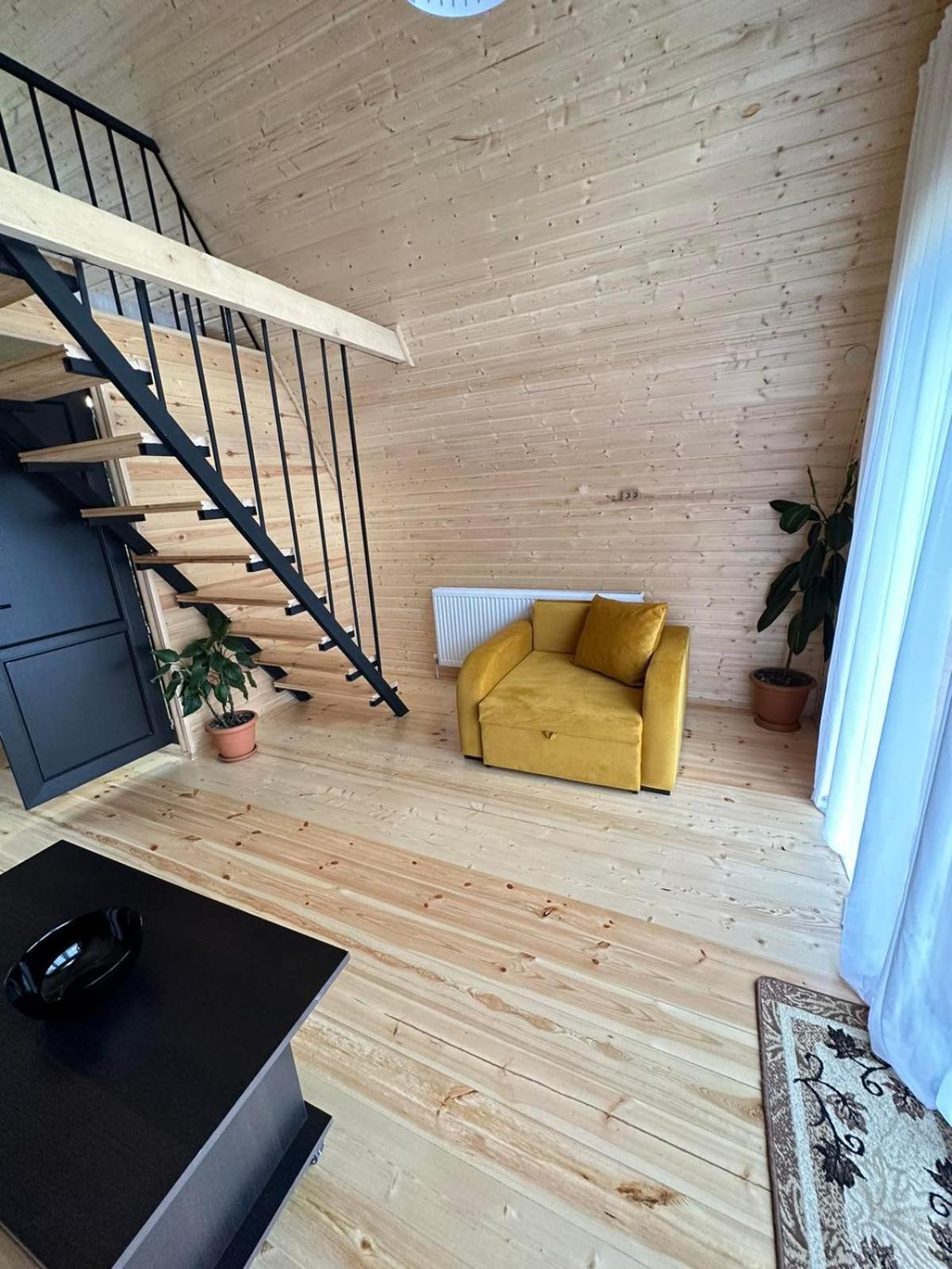 Ferienwohnung Thomas' Hut Kazbegi Exterior foto